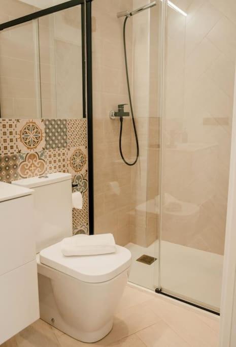 Compleet En Modern Appartement In Het Authentieke Stadshart Villajoyosa Exterior foto
